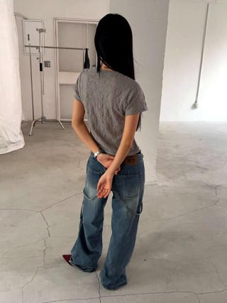 灰色