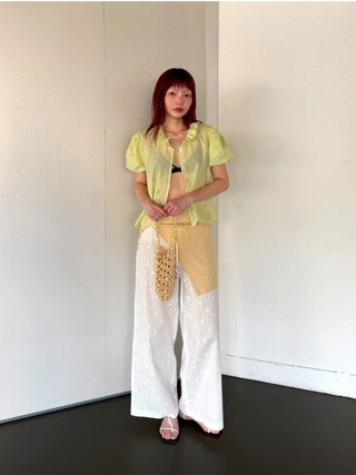 白色