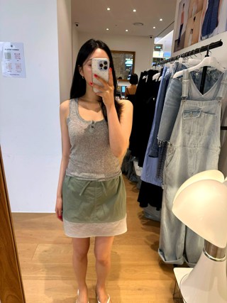 灰色