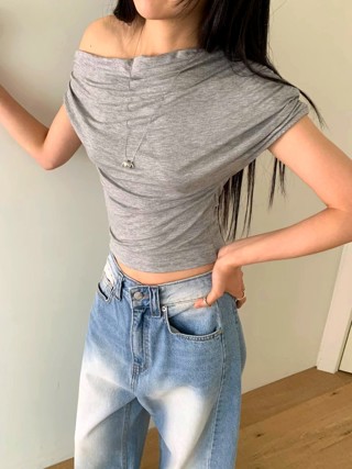 灰色