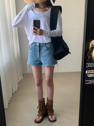 白色