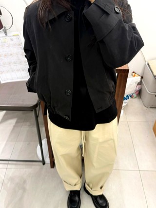 黑色