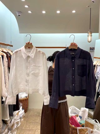 白色