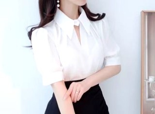 白色