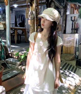 白色