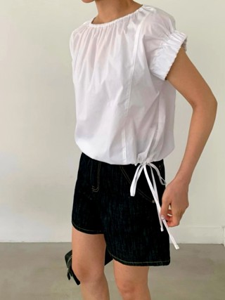 白色
