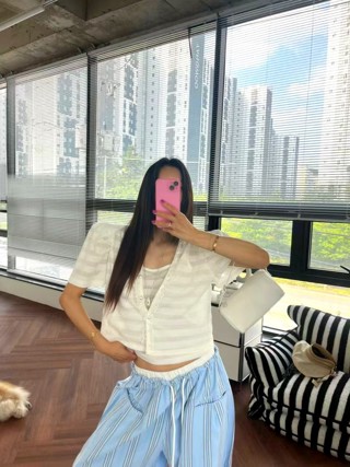 白色