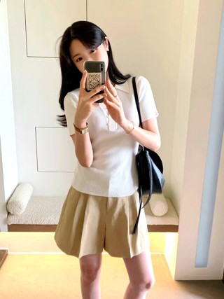 白色