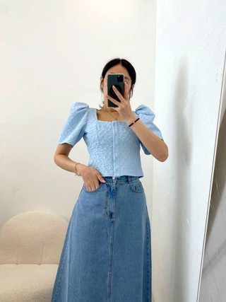 蓝色