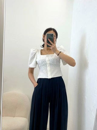 白色