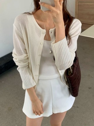 白色