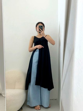 黑色