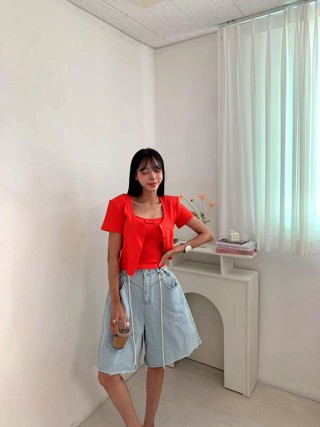 红色