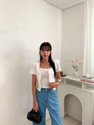 白色