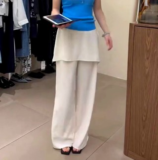 白色