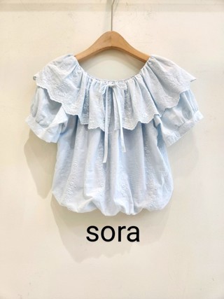 蓝色