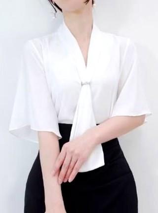白色