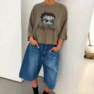 灰色
