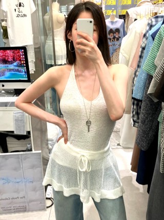 白色
