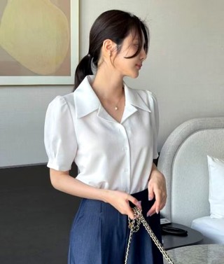白色