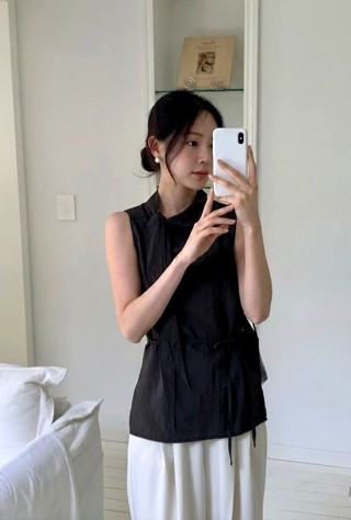 黑色