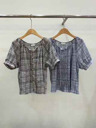蓝色