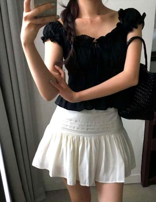 黑色