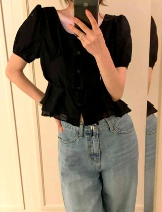 黑色