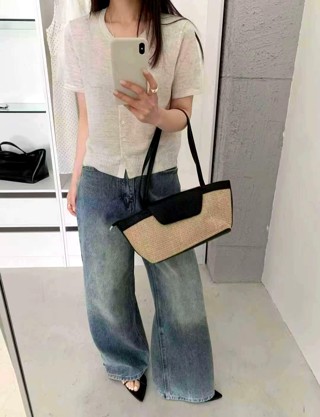 白色