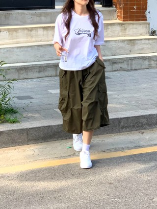 白色