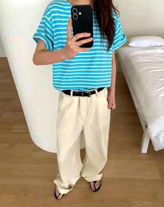蓝色