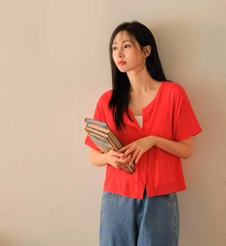 红色