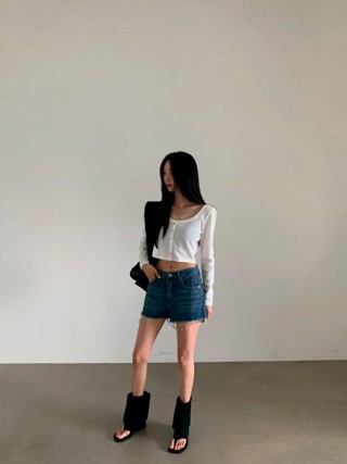 白色