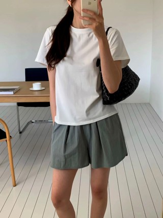 白色