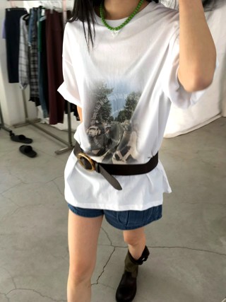 白色