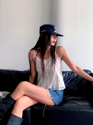 白色