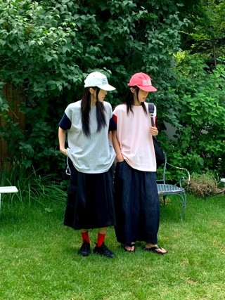 灰色