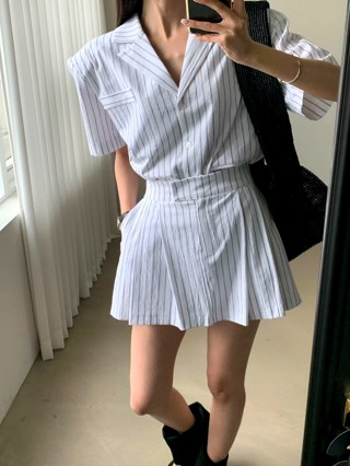 白色