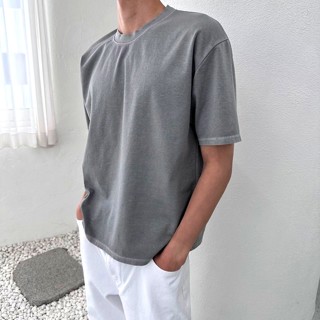 灰色