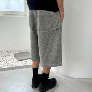 灰色