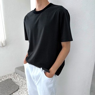 灰色