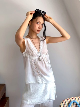 白色