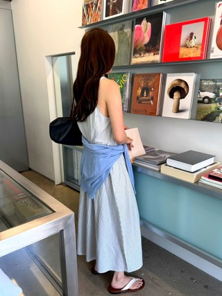 蓝色