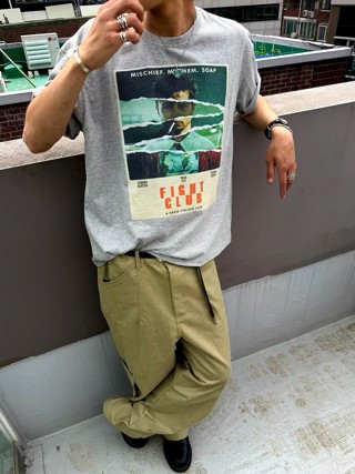白色