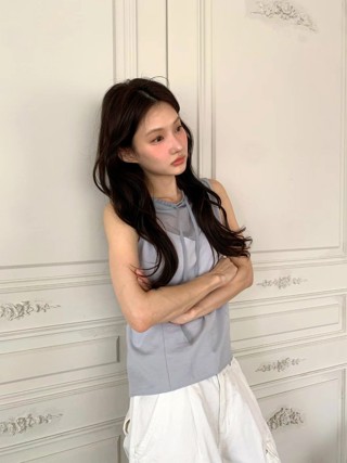 灰色