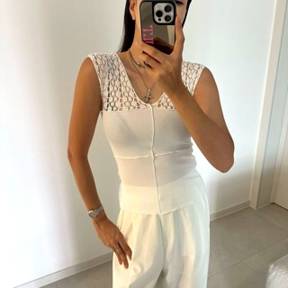 白色