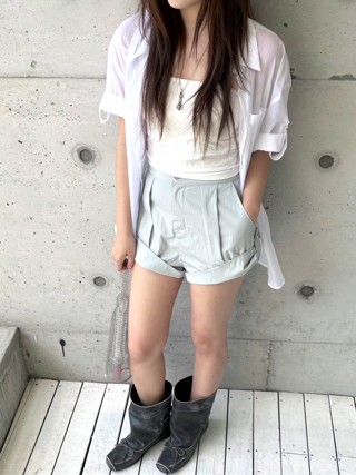 白色