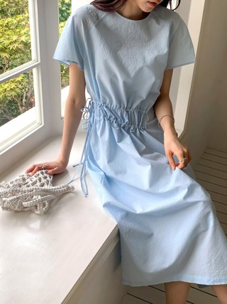 蓝色