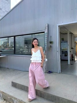 白色