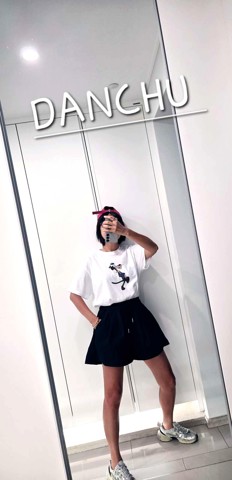 白色